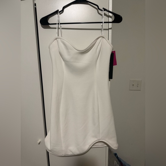 NEW WITH TAGS Bridal - Elliatt Janelle Strapless Mini Dress In White - Picture 9 of 9